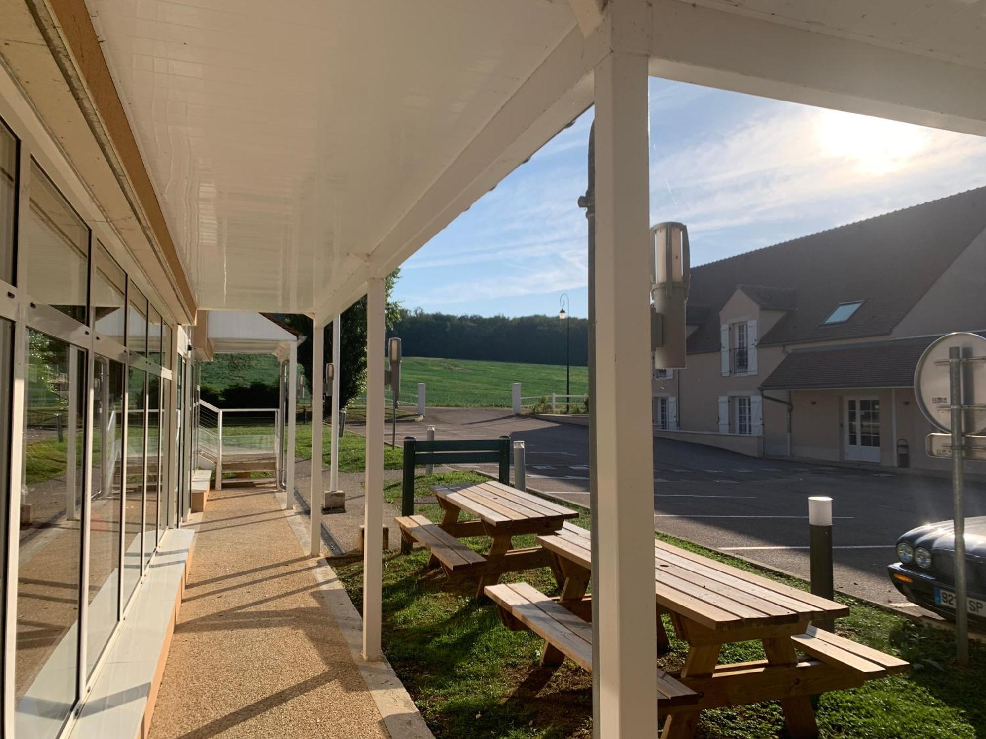 Logis Hotel Restaurant Le Moulin De La Coudre Venoy Luaran gambar