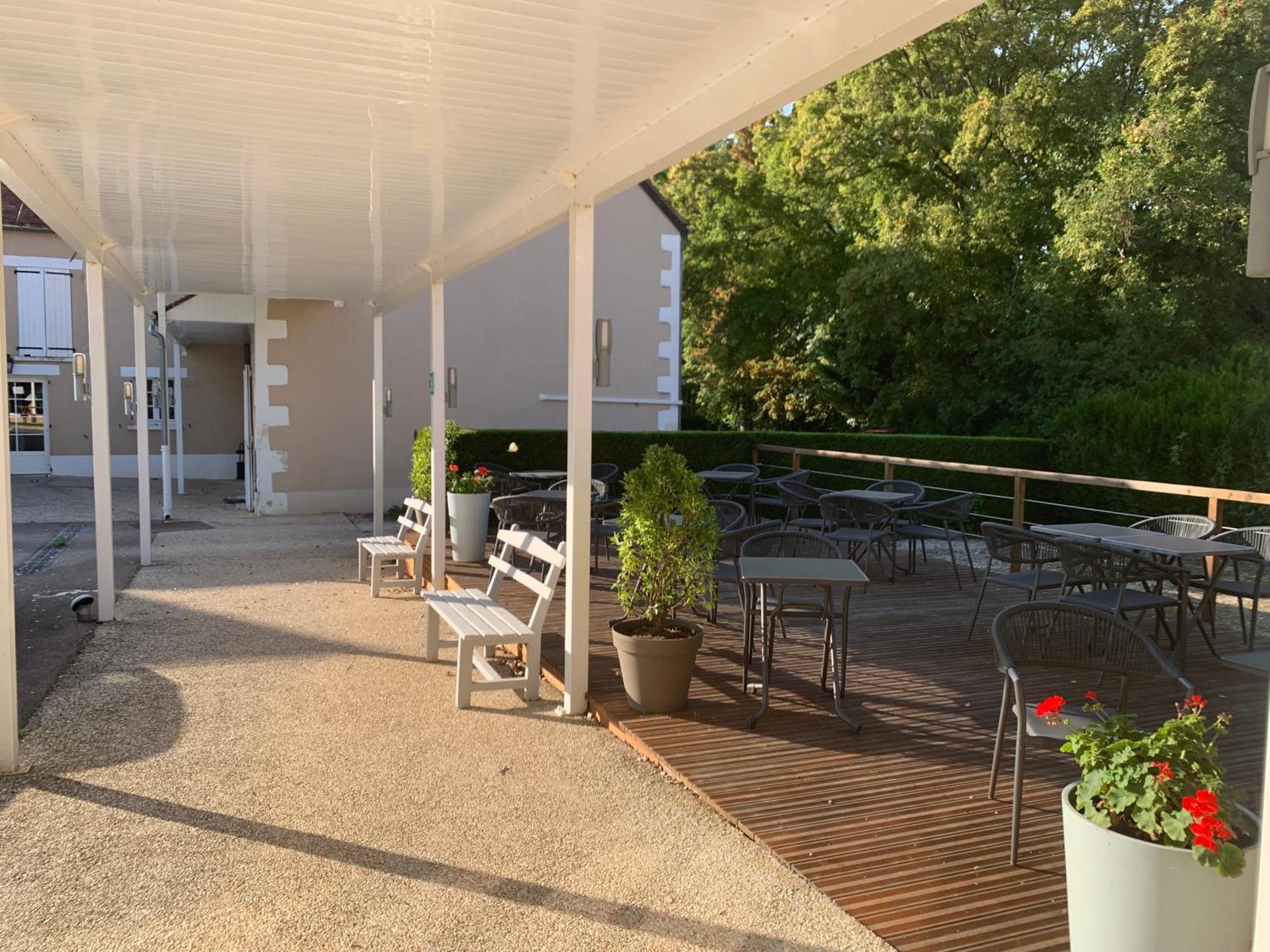 Logis Hotel Restaurant Le Moulin De La Coudre Venoy Luaran gambar